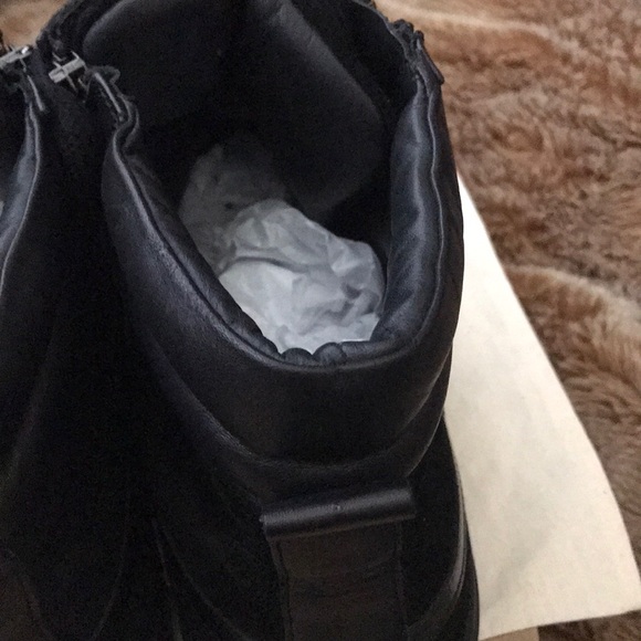 Versace - Picture 7 of 8